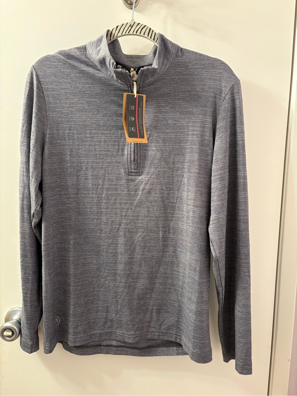 Travis Mathew Men's Heather Gray Half-Zip Pullover NWT Small